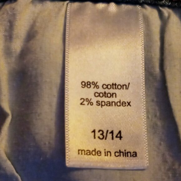 Maurices Blue Denim Capris w/Pearl & Silver Accents Women's Sz 13/14 Frayed Hem - Picture 7 of 16